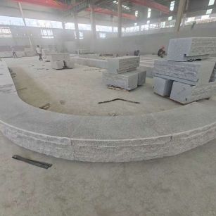 永州 芝麻白异形坐凳，自然面光面弧形加工