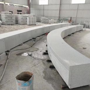 永州芝麻白花岗岩石板材 园林光面弧形坐凳