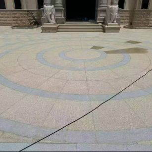 永州 黄金麻芝麻灰花岗岩石材地铺拼接效果