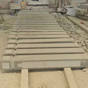 永州 芝麻白异形加工雕刻-栏杆大柱，方柱