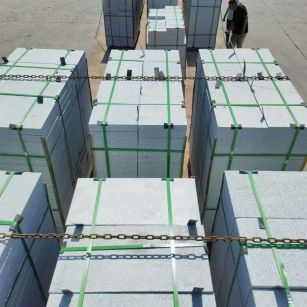 永州 芝麻白花岗岩5公分地铺石 花岗岩厂家工厂装车日常