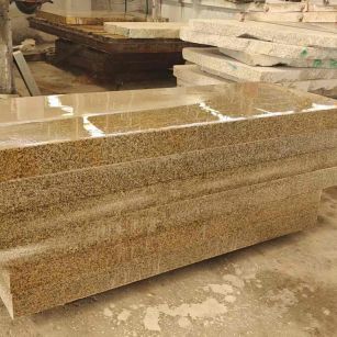 永州 黄金麻栏杆料半成品加工中