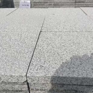 永州 白麻花岗岩石材推荐 荔枝面地铺石