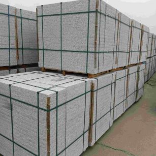 永州 白麻花岗岩石材荔枝面地铺石（300*600*50）