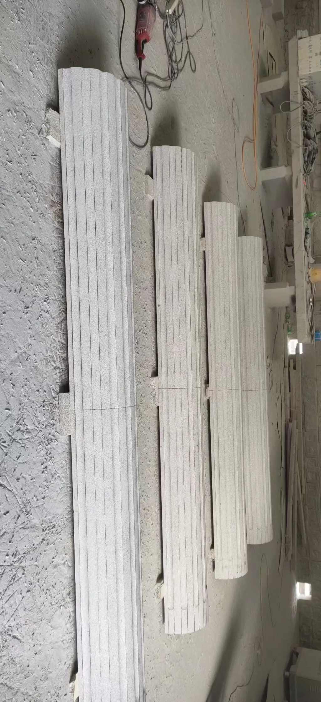 永州 花岗岩厂家带你看白麻花岗岩门楼大柱柱皮