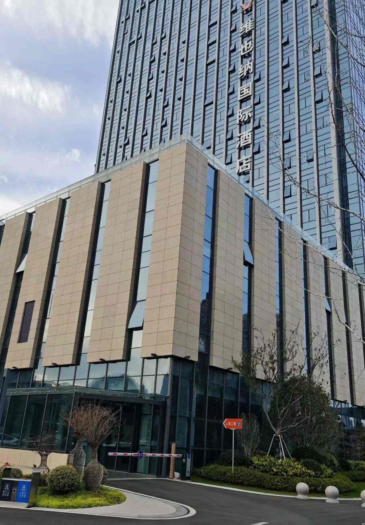 永州 黄金麻花岗岩外墙干挂