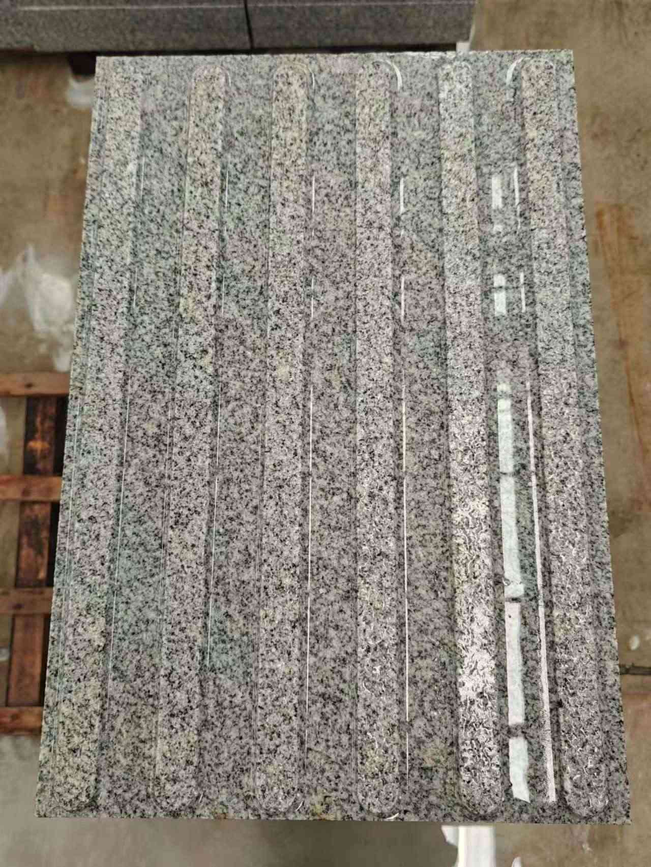 永州 芝麻白花岗岩荔枝面雕刻盲道，盲条