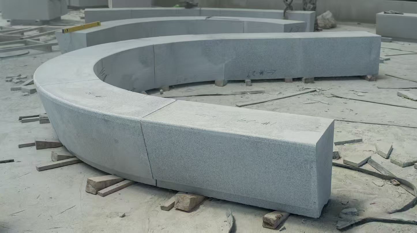 永州 芝麻白花岗岩光面弧形坐凳