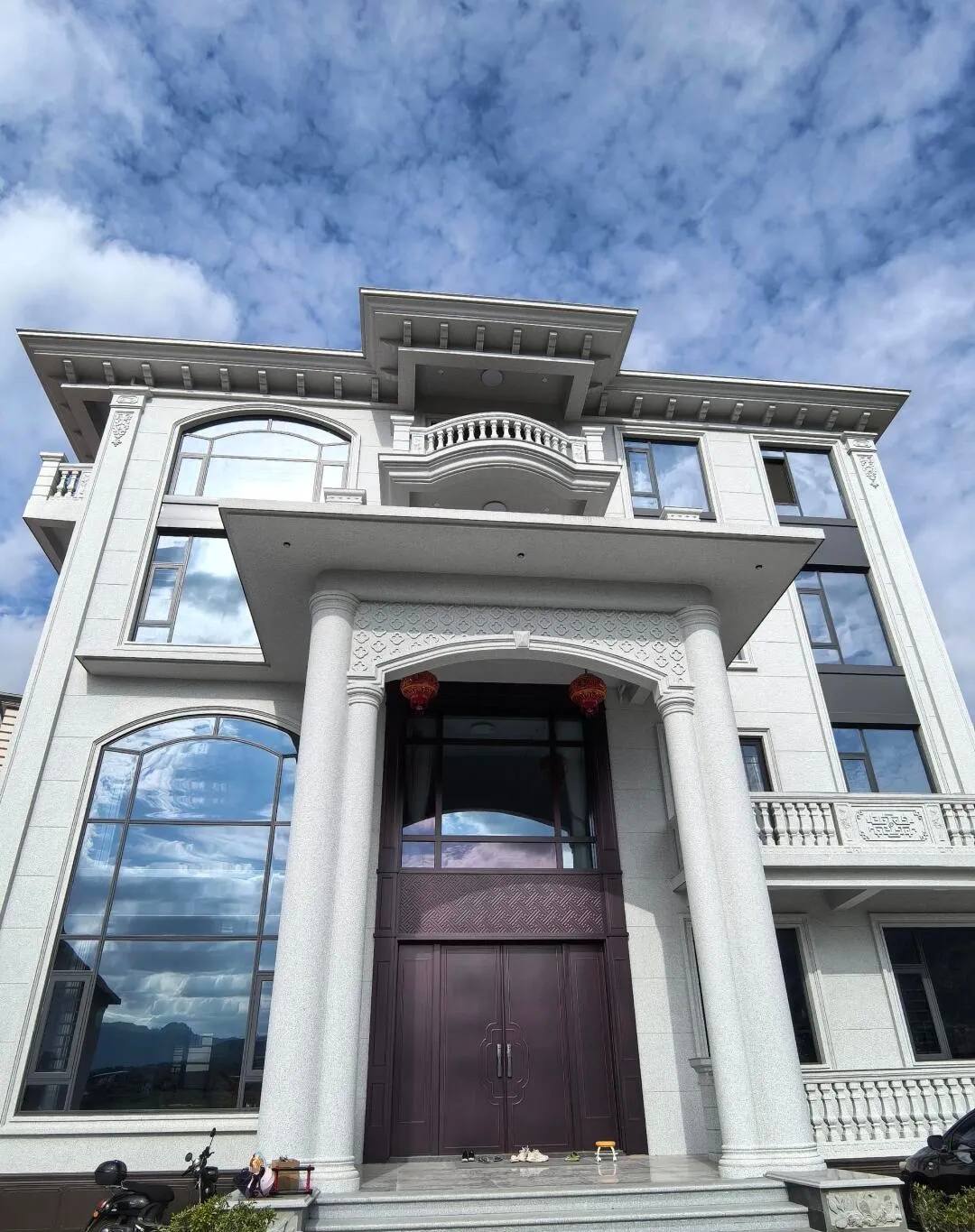 永州白麻别墅外墙干挂石材效果示例