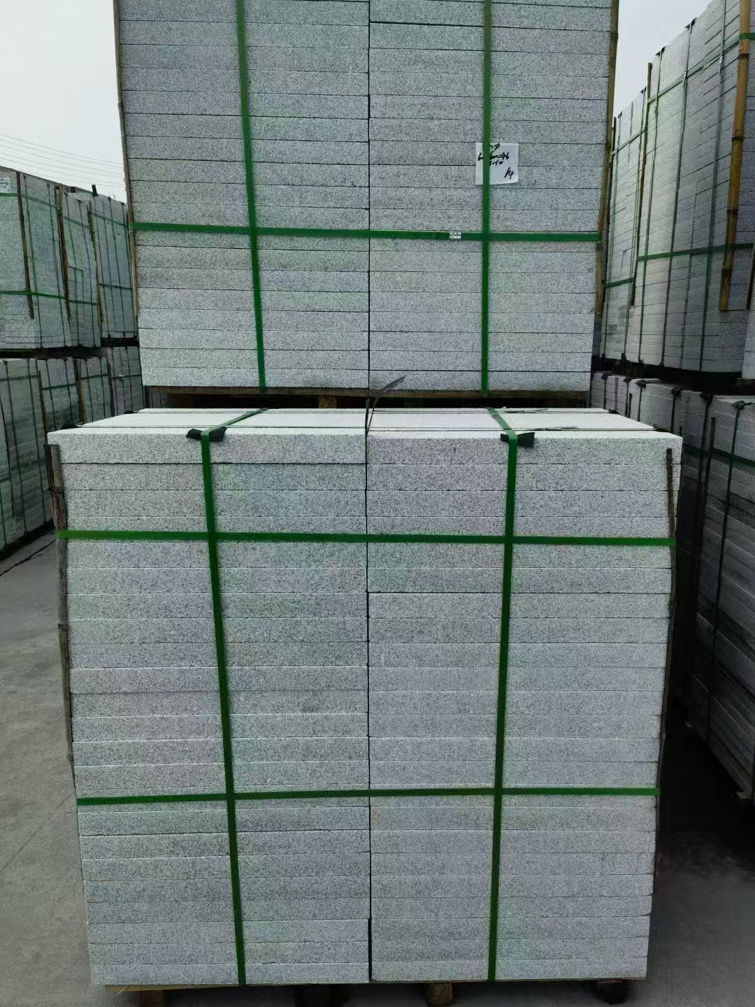 永州 芝麻白火烧，园林广场市政工程地铺石，1.8~5.0厚均有现货