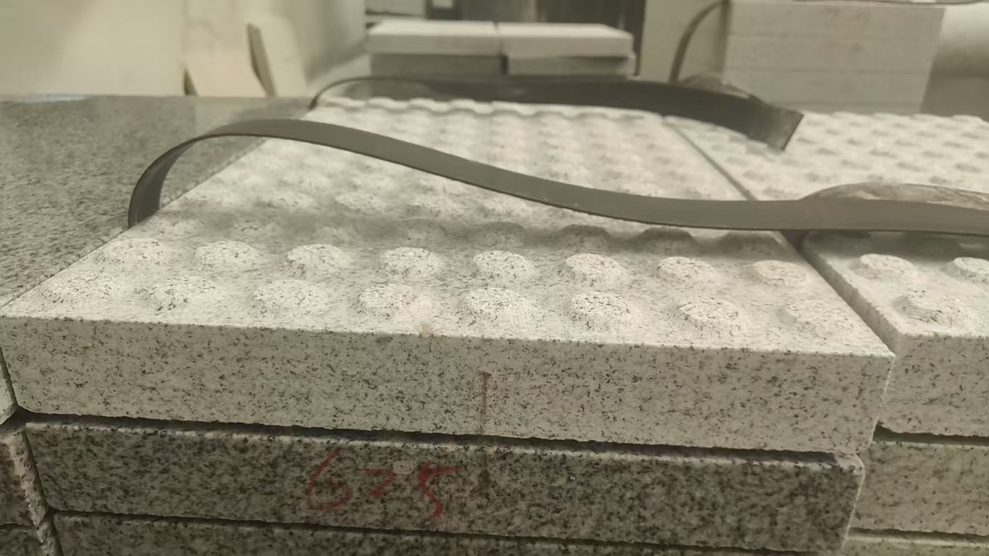 永州 芝麻白花岗岩6.0公分荔枝面五轴加工雕刻盲点