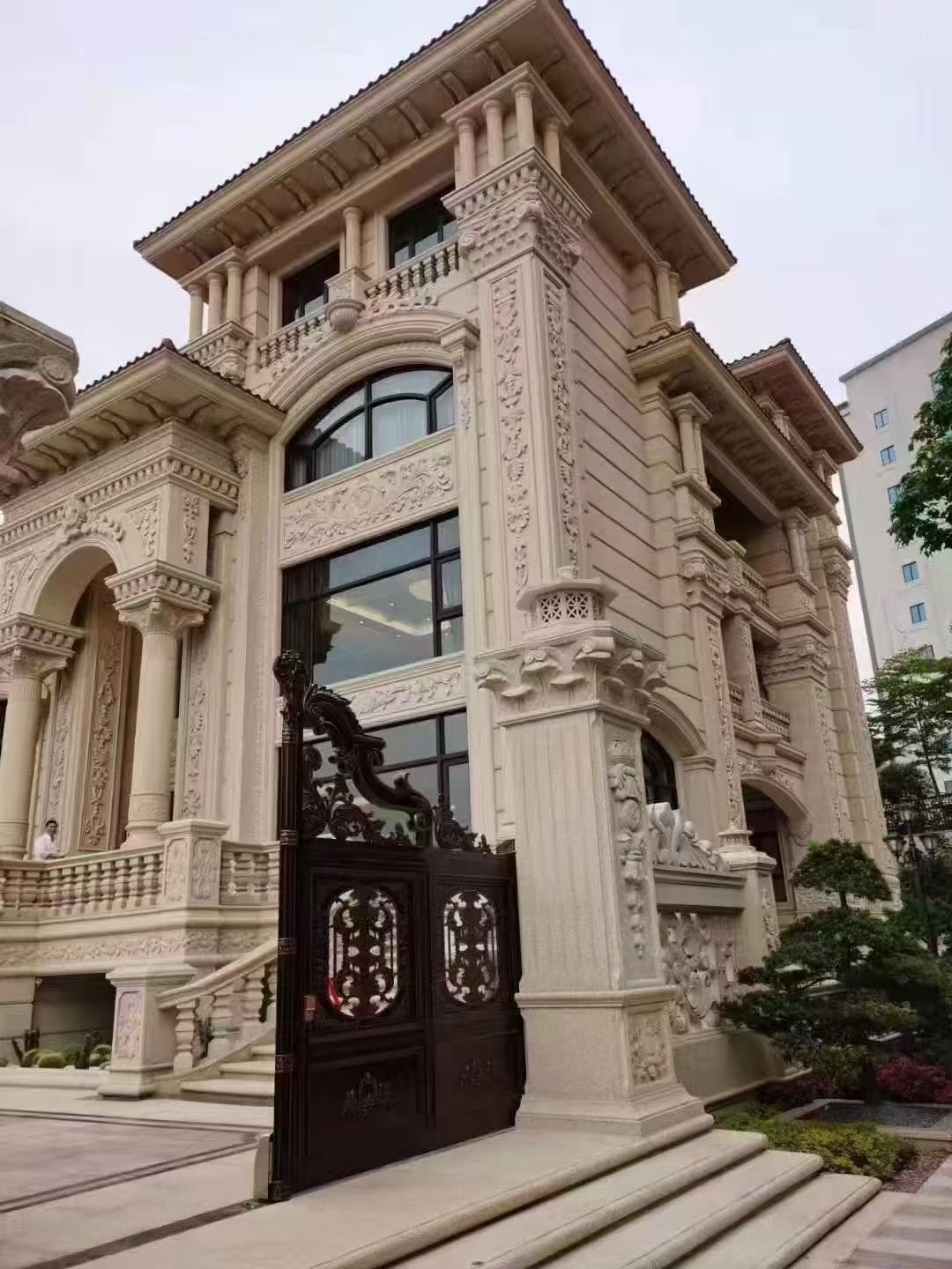 永州 黄金麻花岗岩别墅外墙干挂效果展示